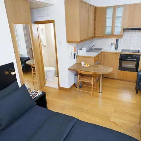 Cosy Next To Gara Bucaresti Nord Appartement